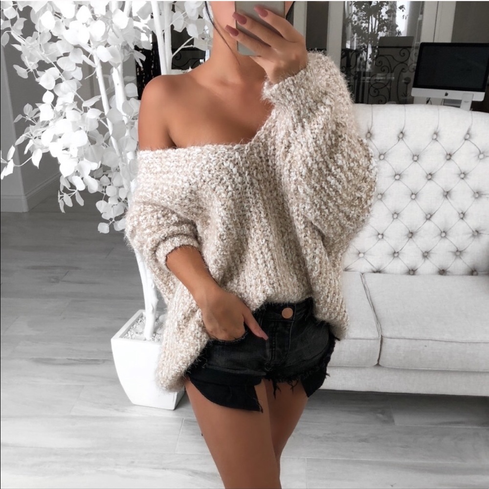 Cuddles sweater in Oatmeal sz L